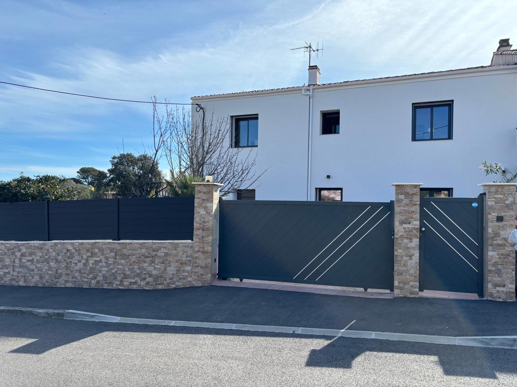 F2/4 Pers Plage-Commerces A Pieds-Parking Prive Saint Aygulf Buitenkant foto